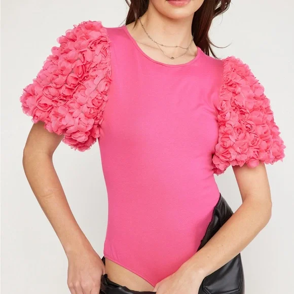 🎀ENTRO Pink bossy suit with puffy flower sleeves 🎀 - Picture 3 of 6